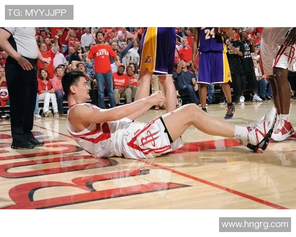 姚明亲历汶川地震采访回顾展现运动员的人文关怀与责任感