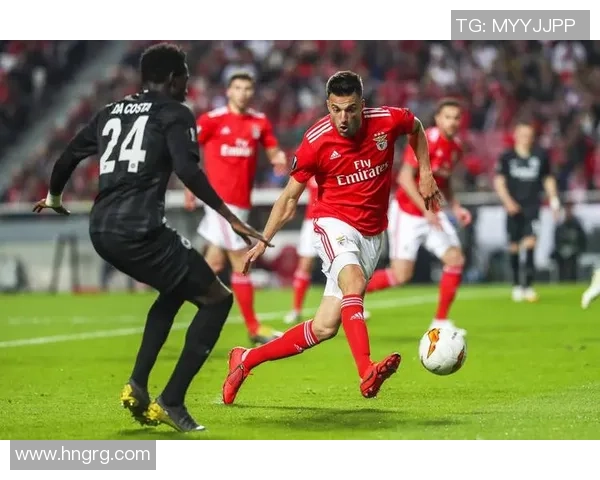 德甲焦点战曼联与本菲卡握手言和乌龙球成比赛转折点解析