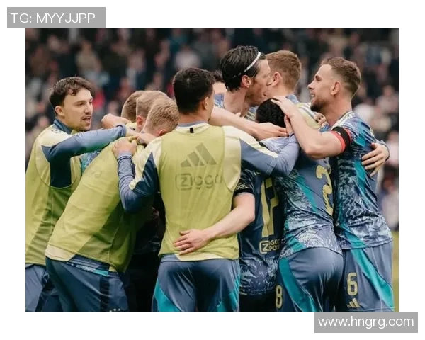 友谊赛曼联与本菲卡战平红牌事件引发全场热议与争议